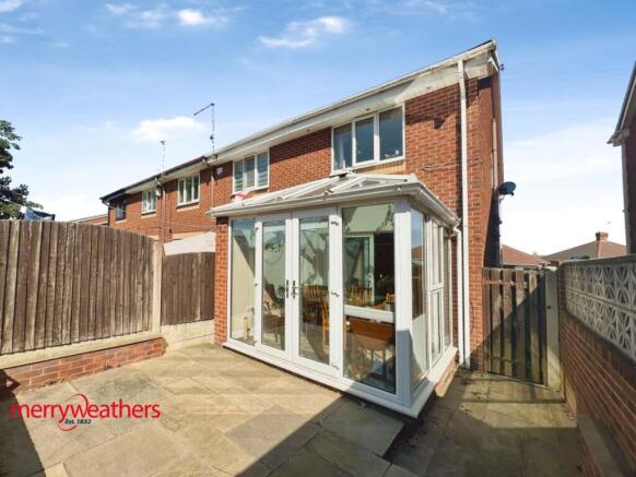 2 bed End of Terrace to rent Image 10
