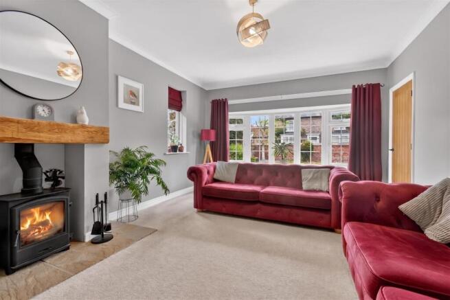4 bed Detached for sale Image 7