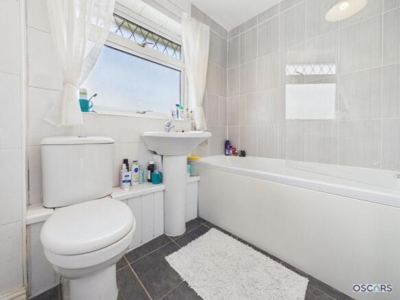 3 bed Semi-Detached for sale Image 10