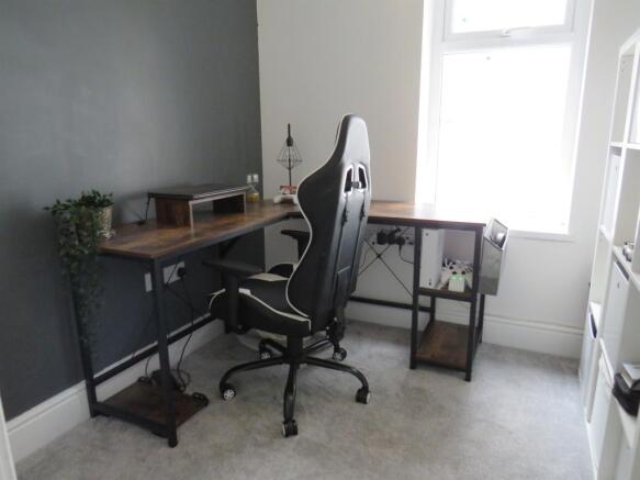 Photo 10