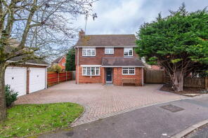 2, Gibbs Hill, Ashford TN27 9UD