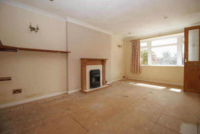 2 bed Semi-Detached Bungalow for sale Image 5