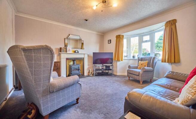 Lounge to Front