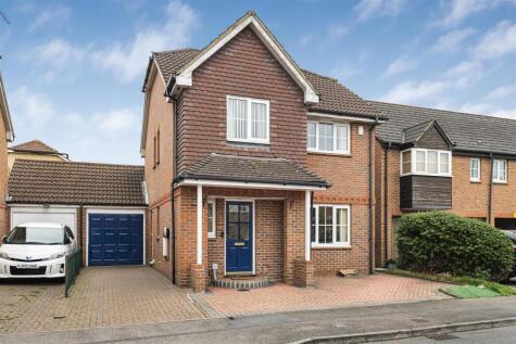 Eltham Avenue, Cippenham