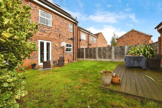 4 bed Detached for sale Image 4