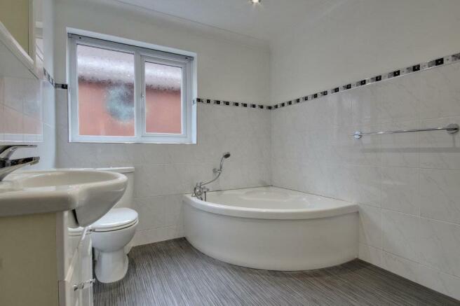 Main Bathroom