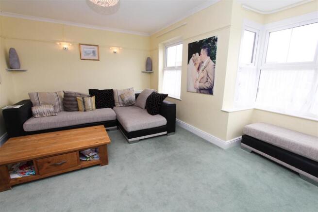 LIVING ROOM 2.jpg