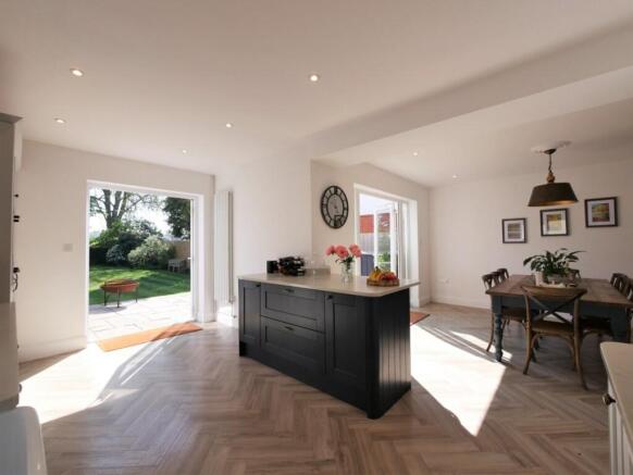 KITCHEN AND DININ...