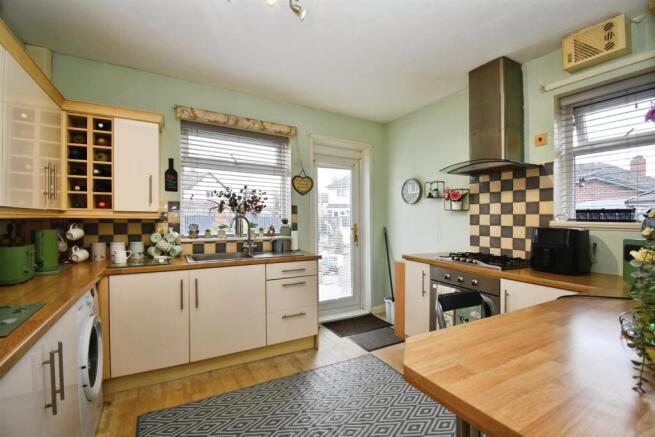 74b11a2a-U 20 20 2817 29.JPG