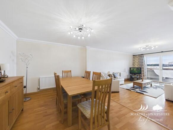 CAM03915G0-PR0018...