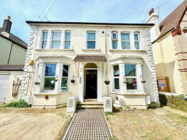 Flat 2, 31, Christchurch Road, Worthing Central, Worthing BN11 1JH