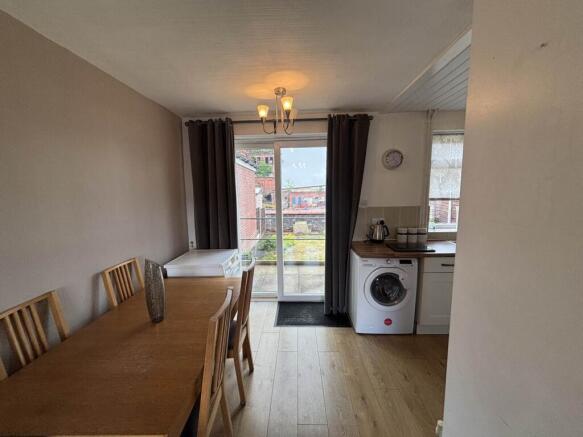 2 bed Town House for sale Image 7
