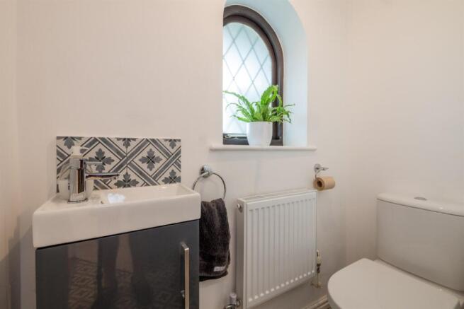 Cloakroom/WC