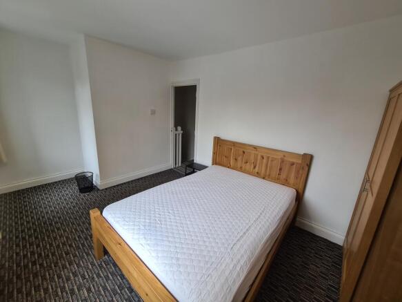 Bedroom - UF