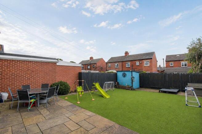 2 bed Semi-Detached for sale Image 9
