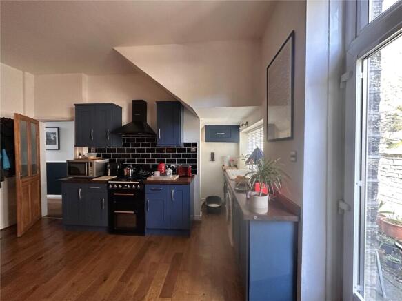 3 bed Terraced for sale Image 7