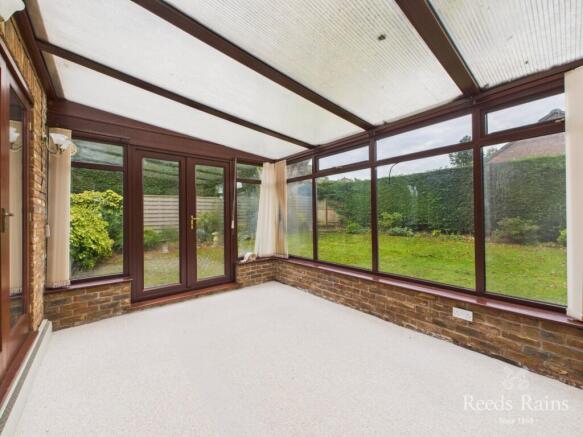 5 bed Detached for sale Image 5