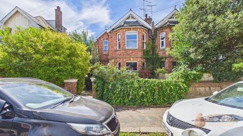 Boundary Road, Worthing, BN11