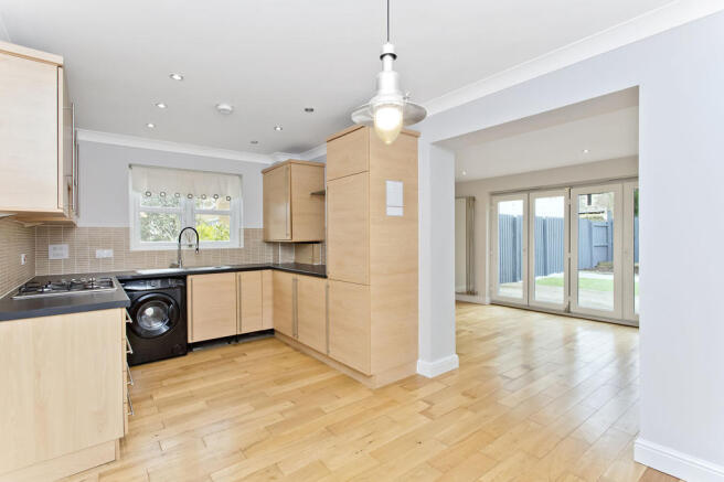 06 Kitchen