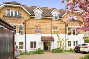 7, 66 Clarendon Court, Kings Avenue, London SW4 8BF