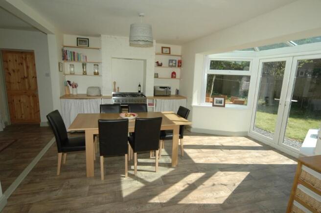 KITCHEN/DINER