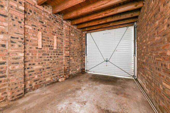 Garage, 69, Mayfield Road, Newington, Edinburgh, EH9 3AA photo 4