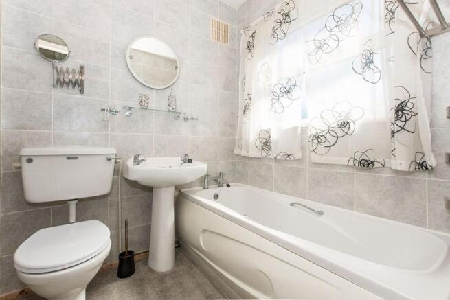 Bathroom / WC