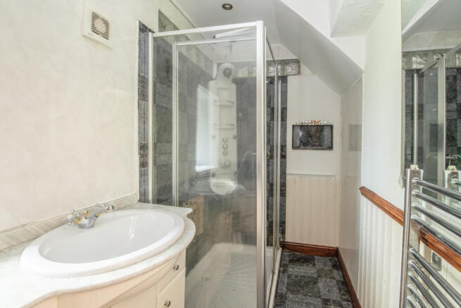 2 bed Terraced for sale Image 9