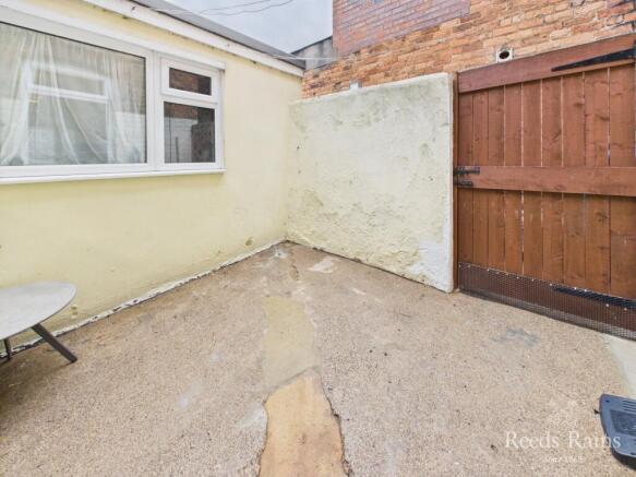 4 bed Terraced for sale Image 9