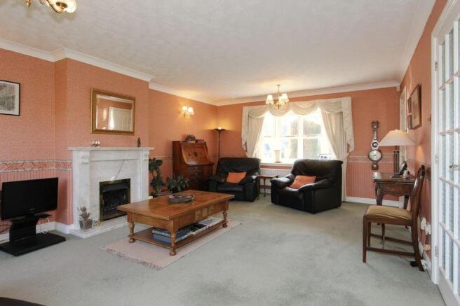 Lounge Photo 1