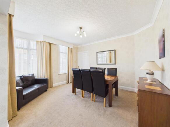 3 bed Detached for sale Image 4