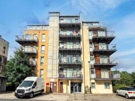 Flat 37, 25 Flora Court, Fortune Avenue, Edgware HA8 0FL