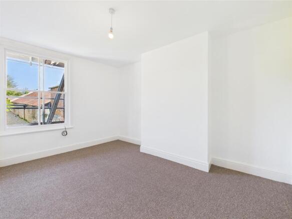 4 bed End of Terrace for sale Image 12