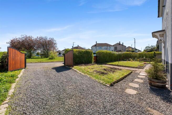 28 Danes Crescent, Scotstounhill, G14 9AG photo 3