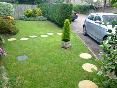 FRONT GARDEN