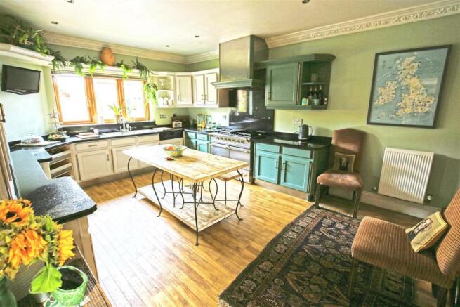 Ashton House-Kitchen