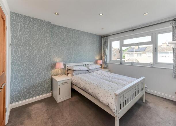 72 Chillington Drive-bed2.jpg