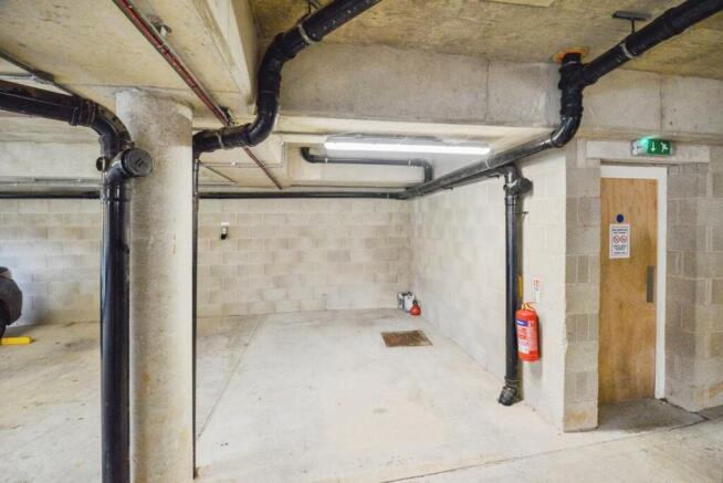 2 bed Flat for sale Image 10
