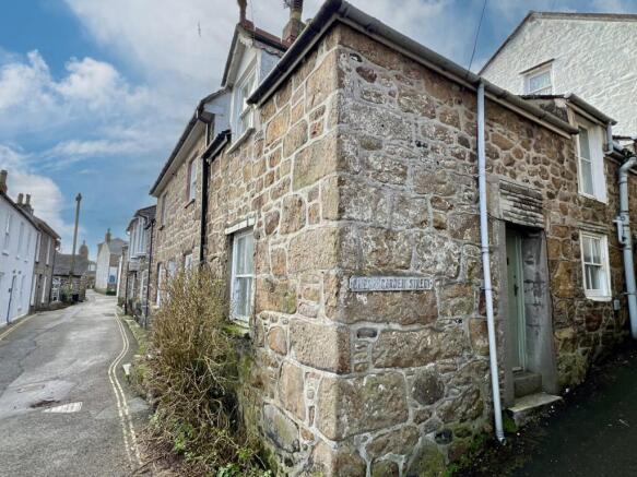 2 Bedroom End Terraced House for Sale