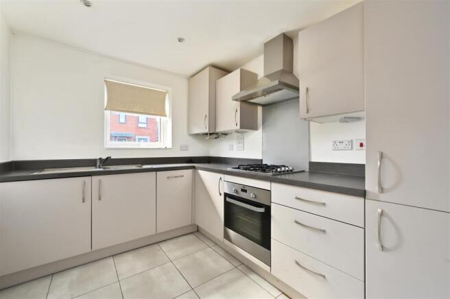 6 Furnells Way-tn402 (1).jpg