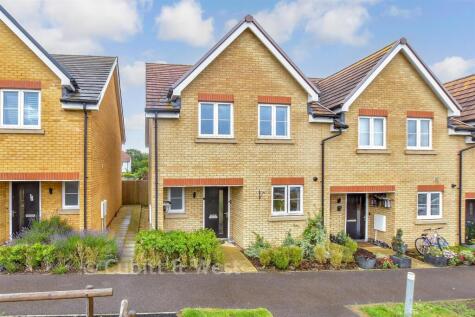 Corden Place, Codmore Hill, Pulborough, West Sussex