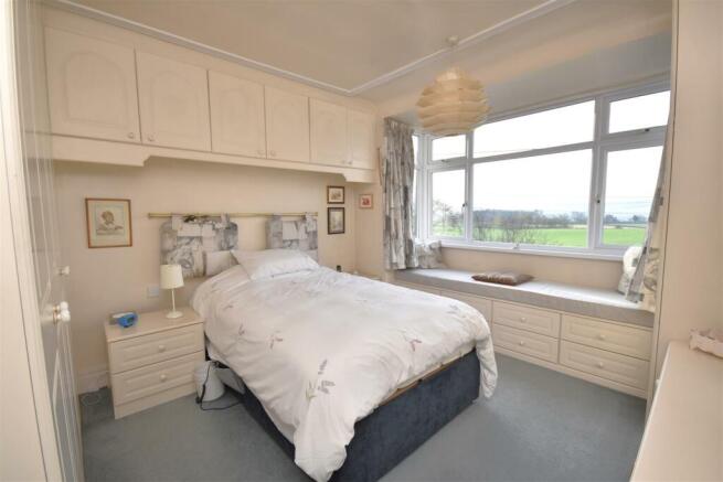 Bedroom 1.JPG
