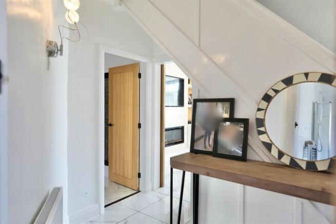3 bed Semi-Detached for sale Image 5