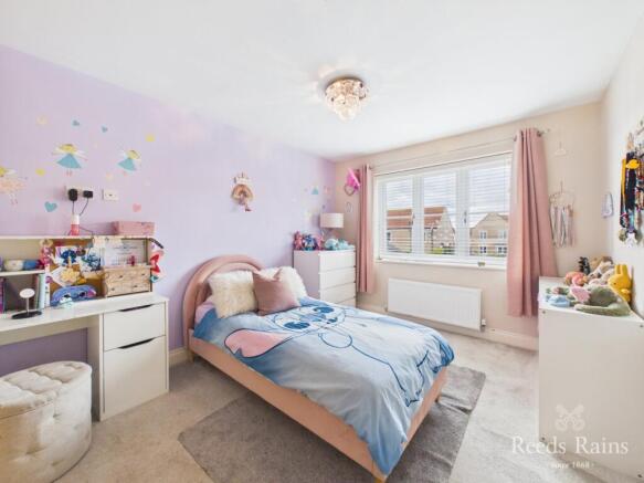 4 bed Detached for sale Image 10