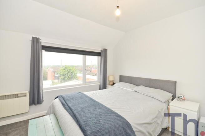 Bedroom 2 (3).JPG