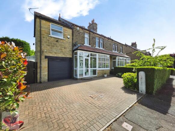 4 bed Semi-Detached for sale in baildon