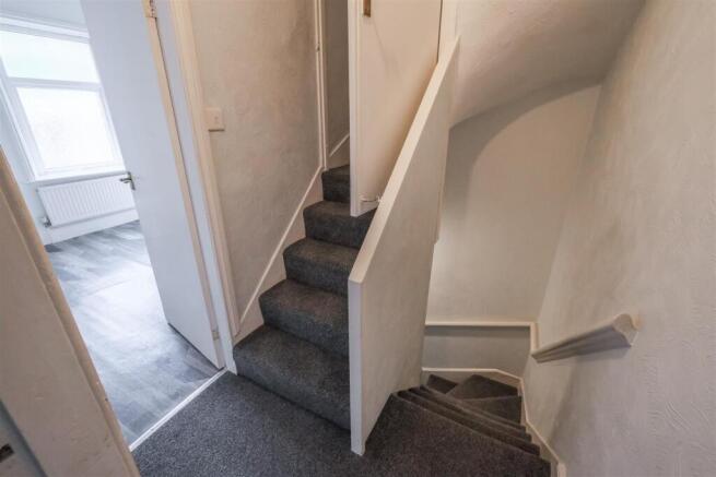 3 bed Terraced for sale Image 7
