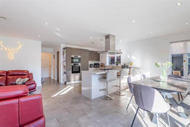 Kitchen/Diner/Family Room