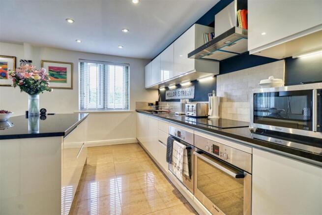 dining kitchen (3).jpg