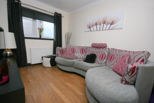 SITTING ROOM/ BED 4
